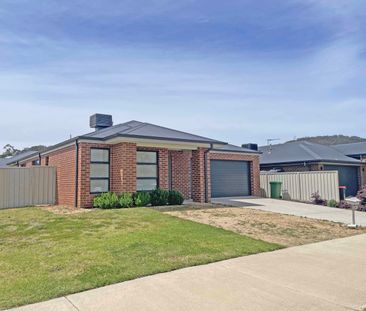 4 Mozart Court, Springdale Heights, NSW 2641 - Photo 6