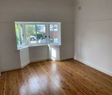 Updated Two-Bedroom Semi Just Moments from Maroubra Beach - Photo 5