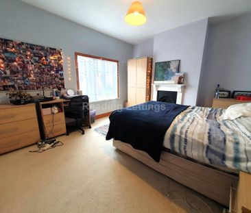 4 bedroom terraced house to rent - Photo 5