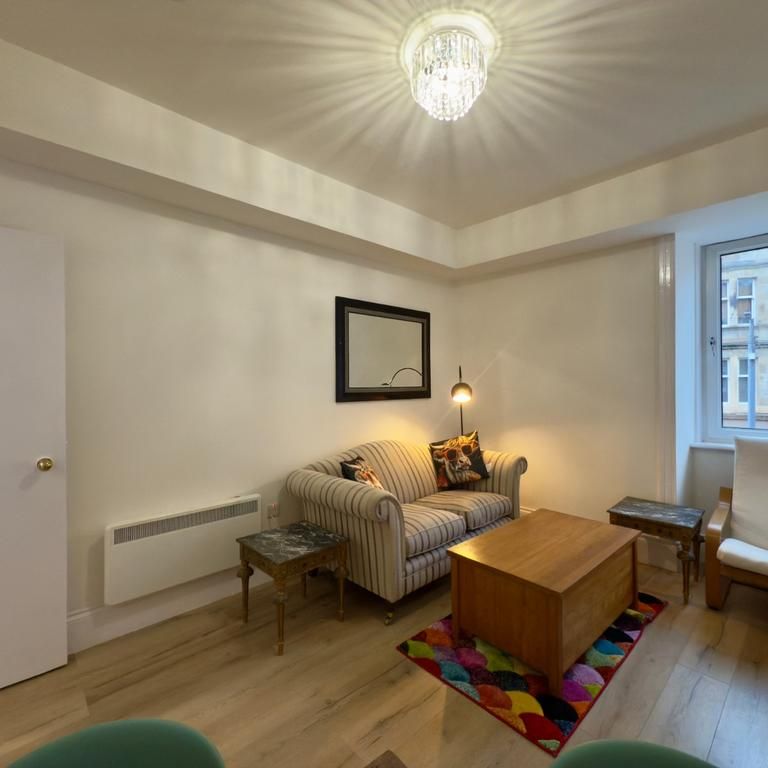 1 bedroom flat to rent - Photo 1