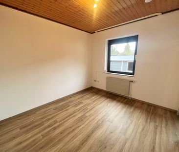 Charmante 2-Zimmer-Einliegerwohnung mit Terrasse und Einbauküche - Photo 5