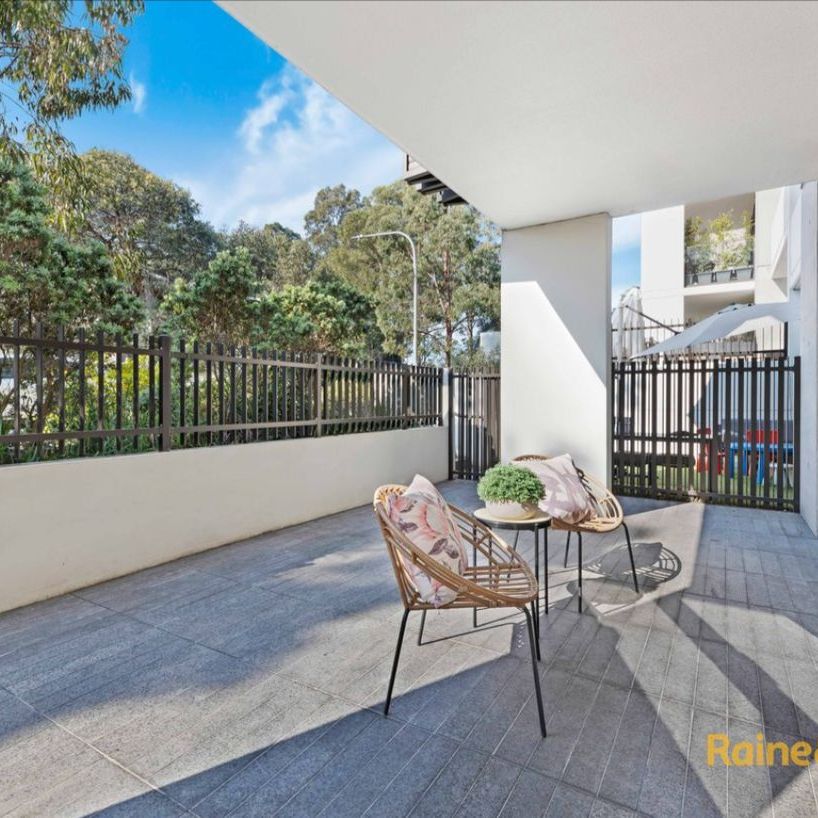 Prestigious Location Luxury Villa-like Garden Apartment - Photo 1