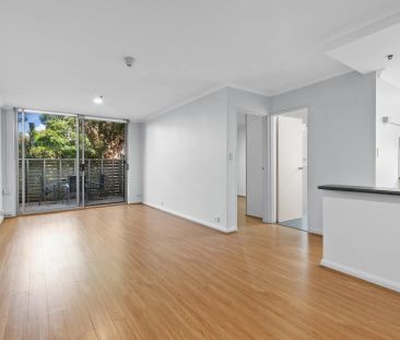 OVERSIZED APARTMENT AT 'ANNANDALE LODGE' - Photo 2