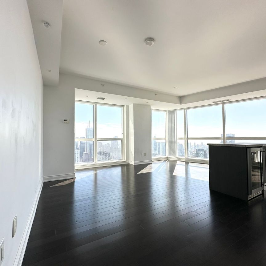 For Lease - 388 Yonge Street Unit# 6110, Toronto, Ontario - Photo 1