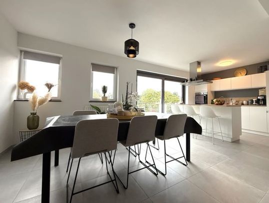 Appartement te huur - Photo 1
