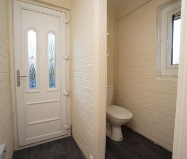 2 bedroom House To Let - Photo 6