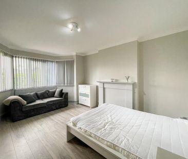 4 bedroom house to rent - Photo 3