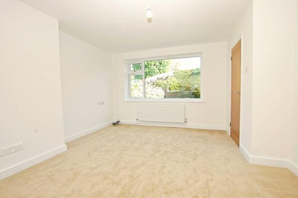 3 bedroom end of terrace house to rent - Photo 1