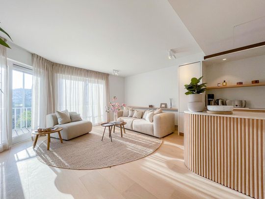 Exclusief gerenoveerd 3-slpk. appartement nabij het strand.. - Foto 1