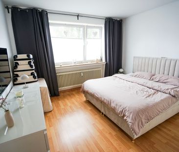 Donarstraße: 2-Zimmer-Wohnung mit Balkon, ein Besichtigungstermin h... - Photo 1