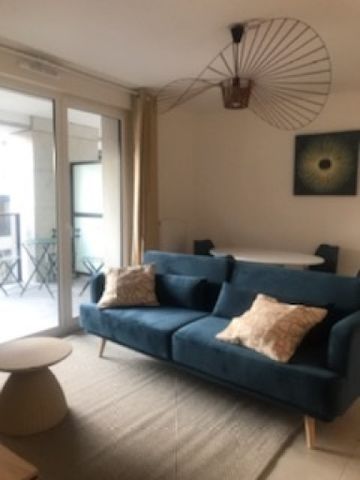 Location Appartement 2 pièces 45m² THONON LES BAINS 74200 - Photo 2