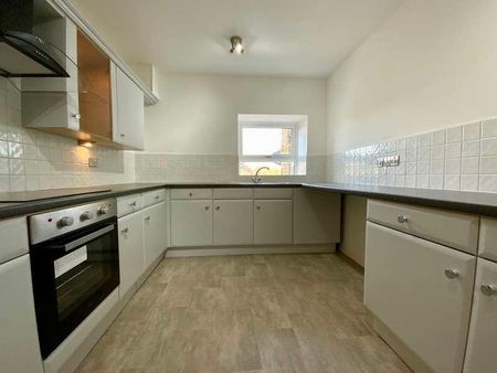 Lakes Road, Marple, SK6 - Photo 2