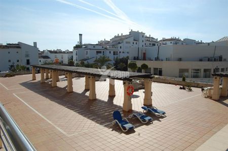 Charming West-Facing Apartment in the Heart of Puerto Banus - Photo 2