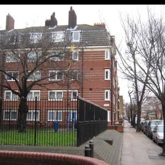 2 Bed Flat, Digby Street, E2 - Photo 1