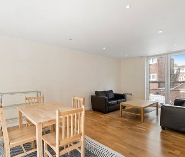2 bedroom flat to rent - Photo 3