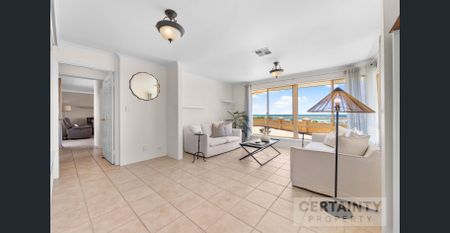 Beautiful Beachside 4x3 home in Ocean Reef on 1226sqm Land - Photo 3