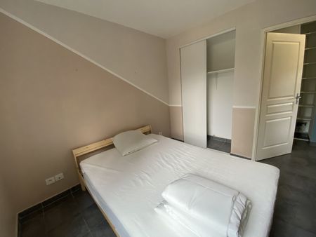 À louer – T3 meublé avec terrasse et parking – Résidence récente Les Routes, Toulon - Photo 4