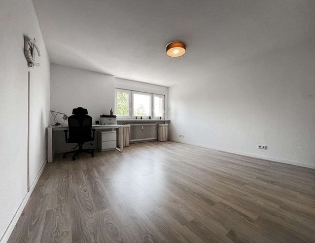 KL - Nähe Klinikum, 2 ZKB, EBK, Tageslichtbad, Balkon - Photo 1