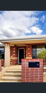 Family Living Done Right in Caversham - Photo 4