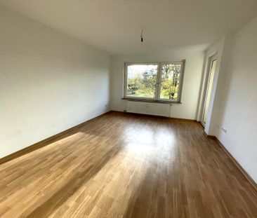 Sofort frei! Gemütliche Etagenwohnung mit Balkon in Wolfsburg - Photo 1