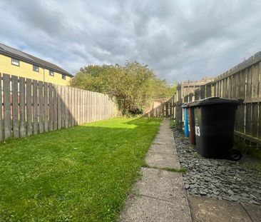 2 bedroom semi-detached house to rent - Photo 3