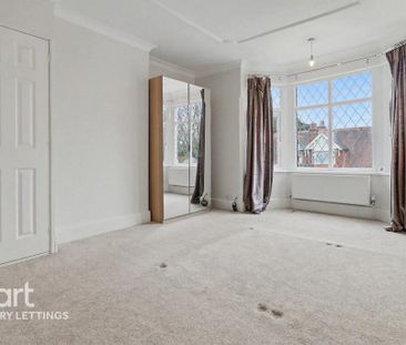 3 bedroom end of terrace house to rent - Photo 2