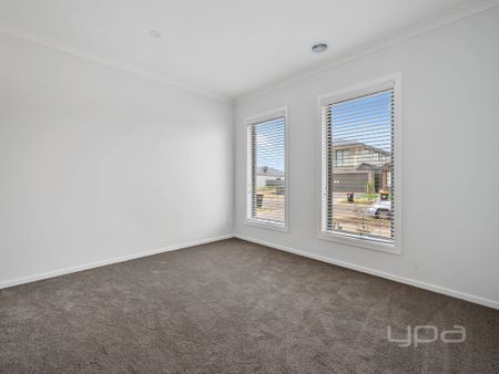 65 Pintail Drive, Melton South - Photo 3