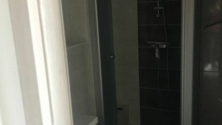 FORBACH 2 PIECES DANS UNE RESIDENCE AVEC ASCENSEUR - Photo 4