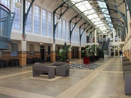 Easy Living in the City - Ideal for Students - Photo 5