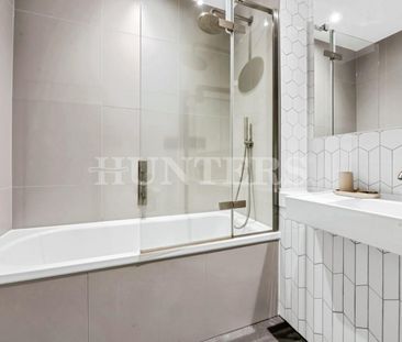 1 bedroom Flat To Let - Photo 3