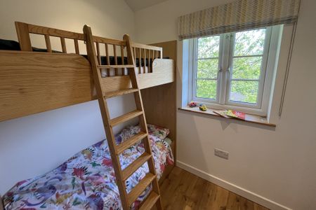 2 bed terraced house to rent in Torrington Place, Kenton, EX6 - Photo 5