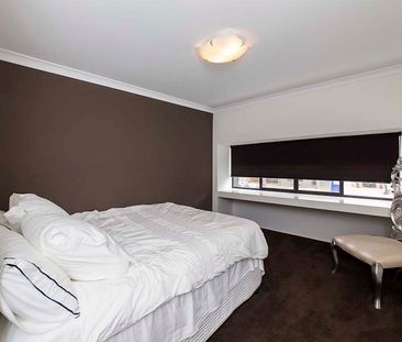 23A Eastbourne Crescent, Nollamara WA 6061 - Photo 5