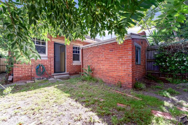 31 Harvey Street, Prahran VIC 3181 - House For Rent | Domain - Photo 1