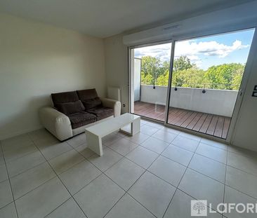 Apartment - Photo 2