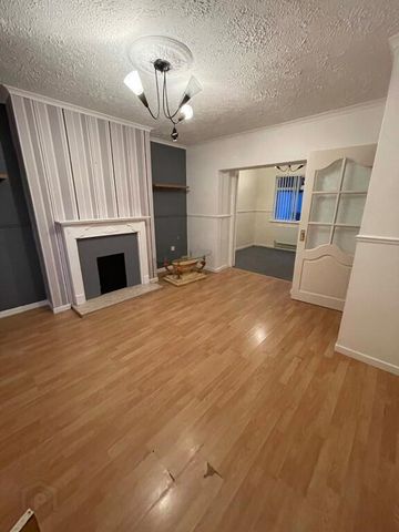 Queens Crescent, Glengormley, BT36 5HY - Photo 2