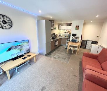 2 bedroom flat to rent - Photo 1