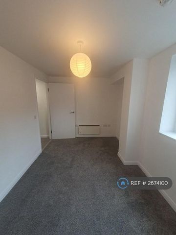 1 bedroom flat to rent - Photo 4