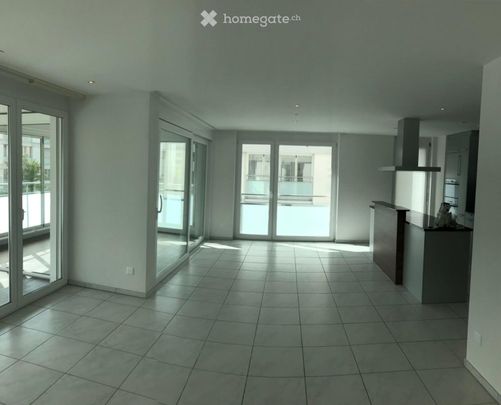 Moderne und luxuriöse 3.5-Zimmer-Wohnung im Glattpark - Photo 1