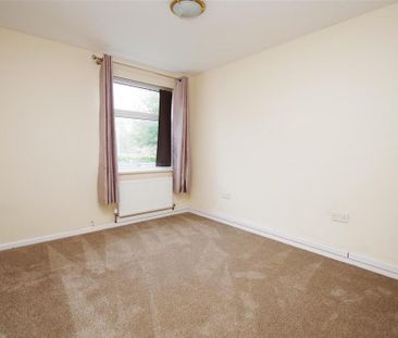 2 bedroom maisonette to rent - Photo 6