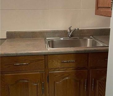 For Lease - 65 Whitburn Crescent, Toronto, Ontario - Photo 3