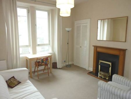 1 bed Flat to rent - Photo 3