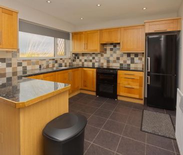 112 Portaferry Road, Newtownards, BT22 2AH - Photo 3