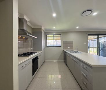 MODERN LOW MAINTENANCE LIVING! - Photo 6