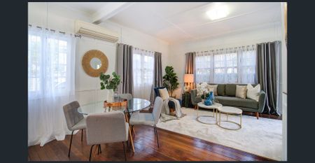 Charming Family Home in the Heart of Holland Park - Photo 3