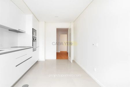 Apartment T2 in Espinho, Espinho - Photo 5