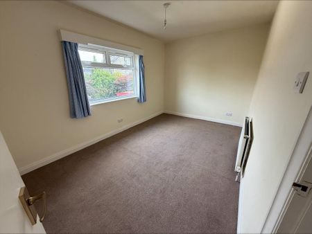 4 bedroom detached house to rent - Photo 3