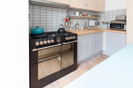 Woodville Road , E17 7ER - Photo 5