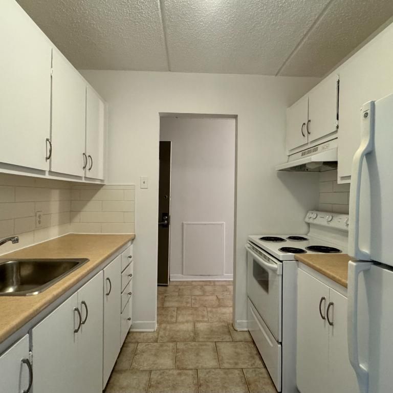 Appartement éclairé et chauffé avec piscine extérieur - Photo 1