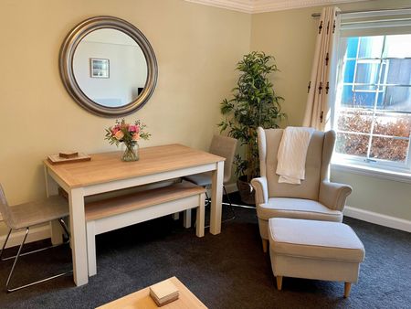 2 bedroom apartment to rent - Photo 4