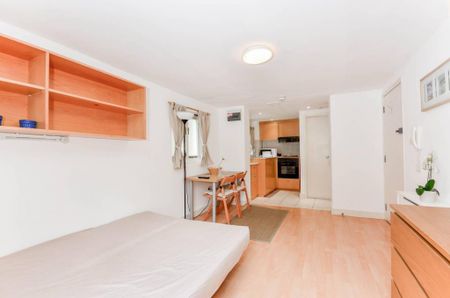 Studio to rent - Photo 4